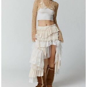 Urban outfitters light pink fairy Layered Skirt with side slit, size small